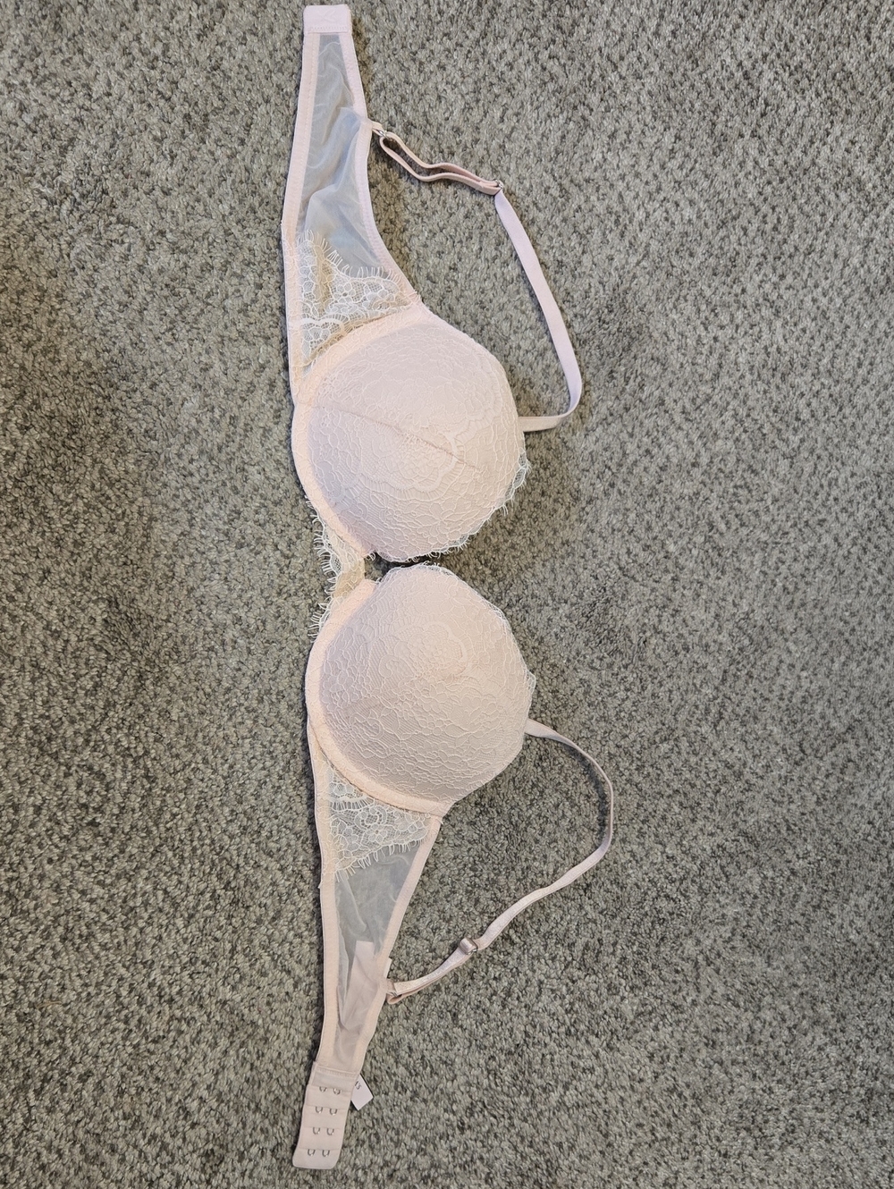 Victoria's Secret Light Pink Lace Push-Up Bra